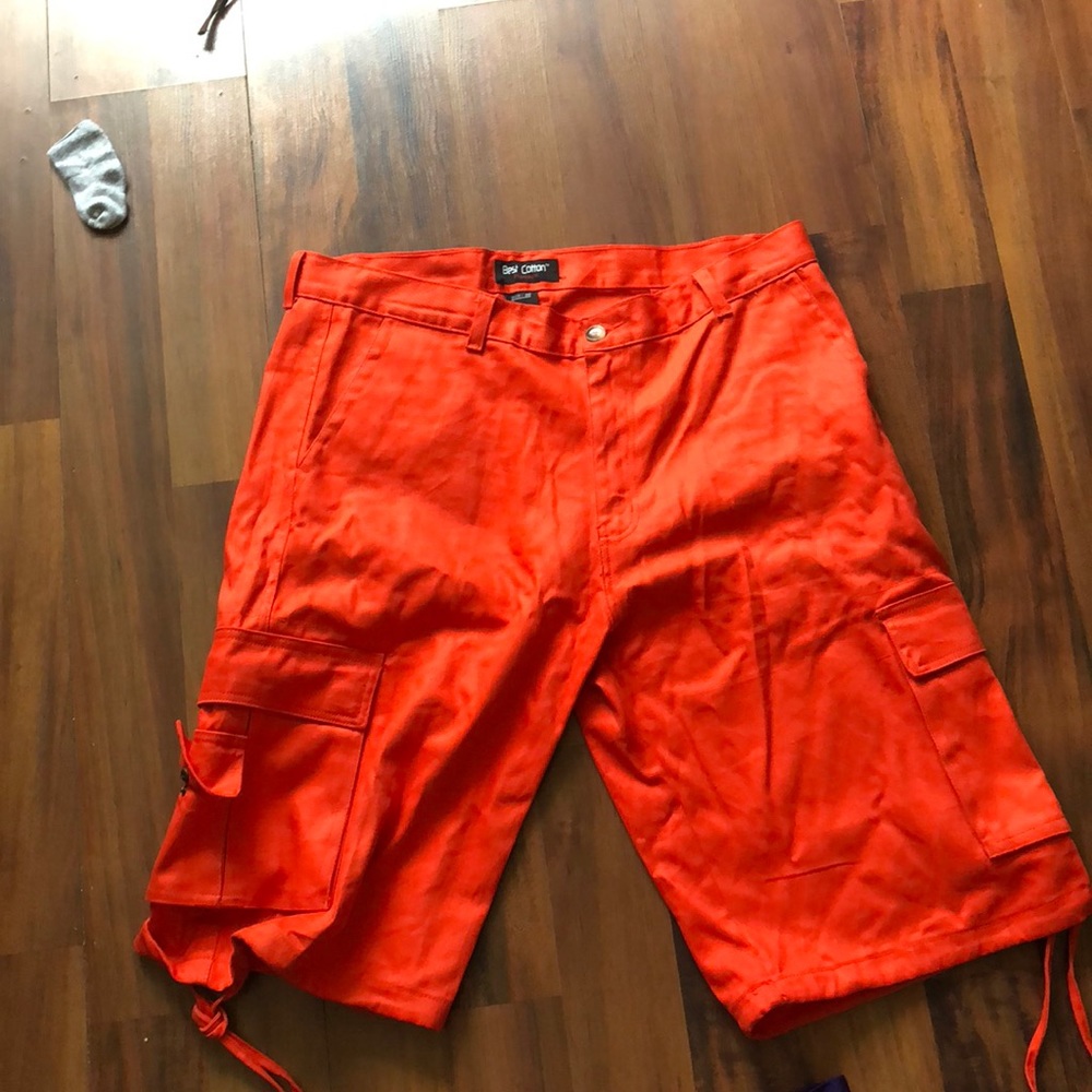 Awesome pair of sturdy cargo shorts